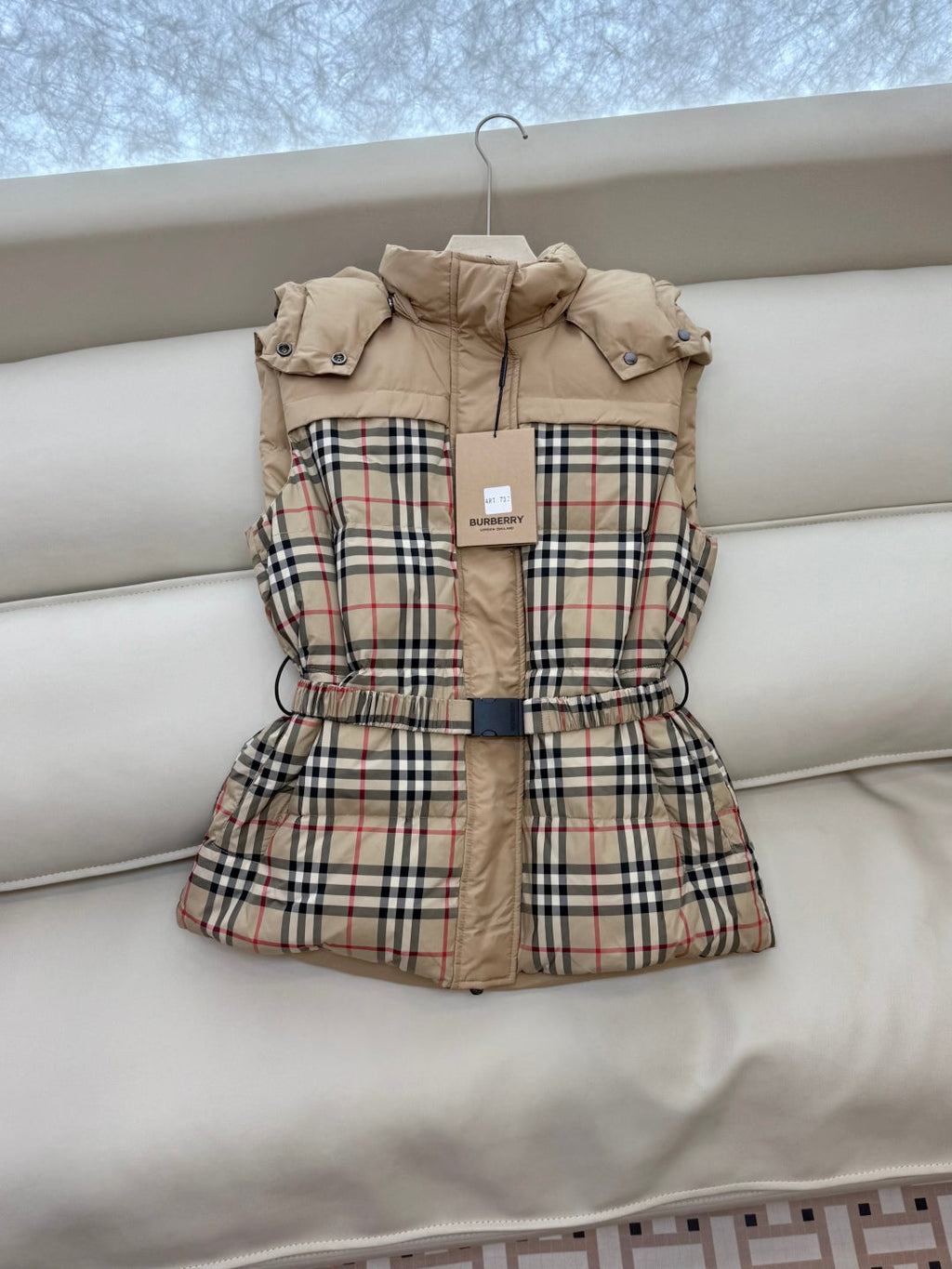 BURBERRY 25S PUFFER VEST 151