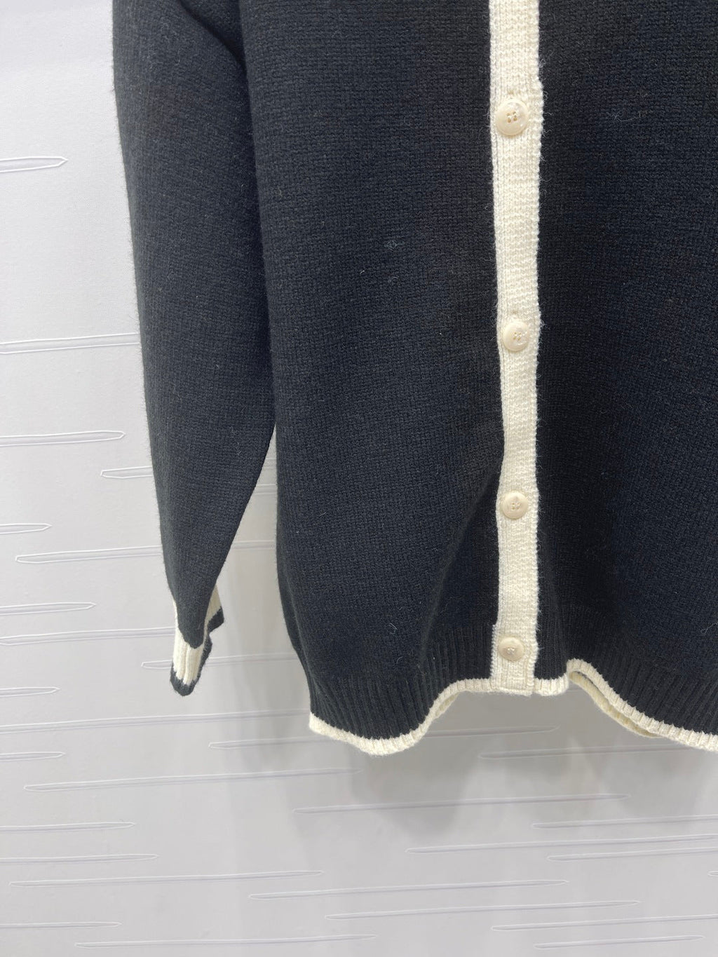 THOM 26S CARDIGAN STYLE 88