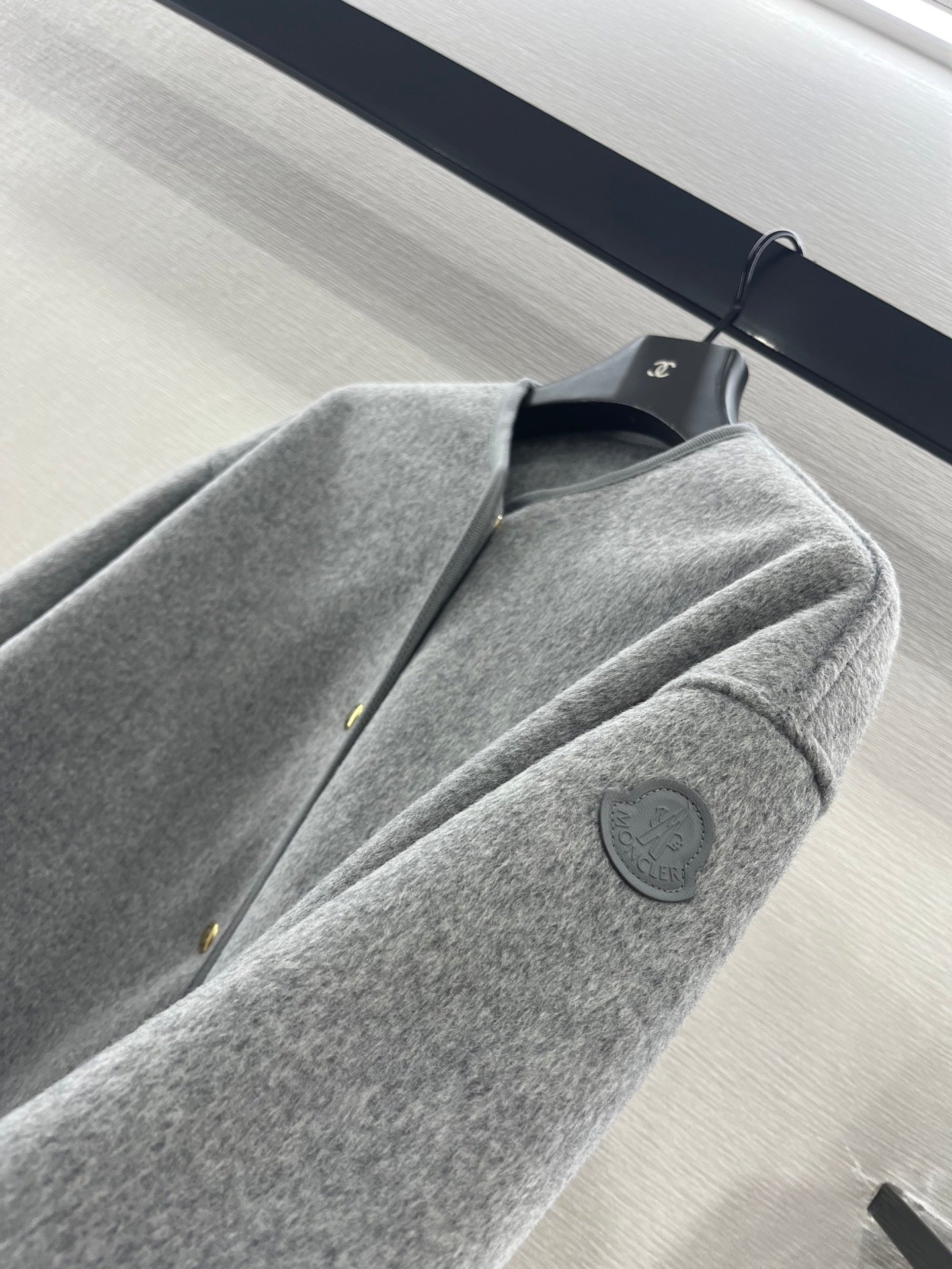 MONCLER 25S JACKET IN GRAY 307612