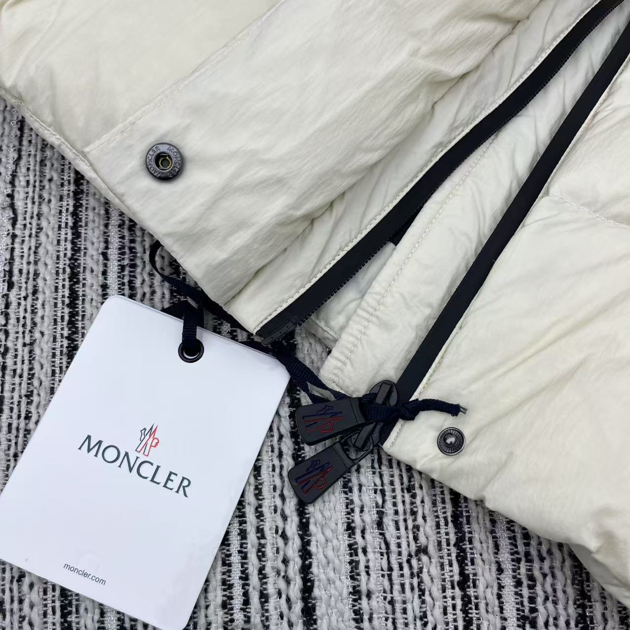 MONCLER 25S PUFFER VEST 289