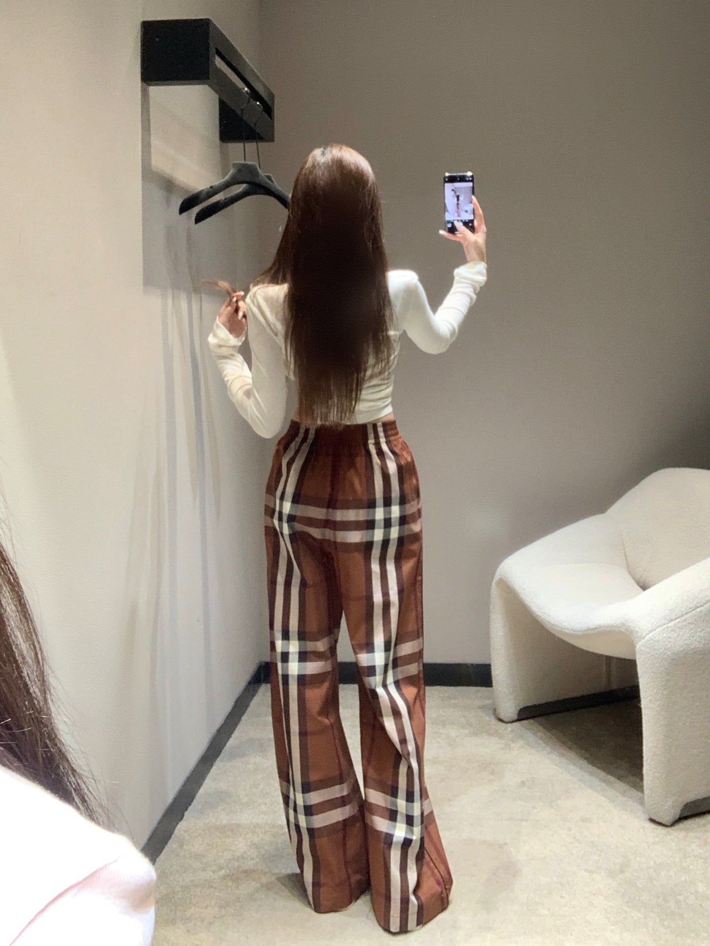 BURBERRY 25S PLAID STRAIGHT-LEG PANTS 092