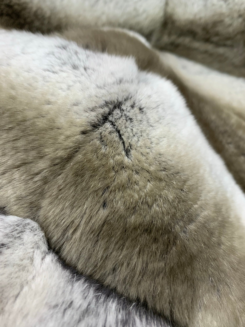 YSL 25S FUR VEST STYLE 223