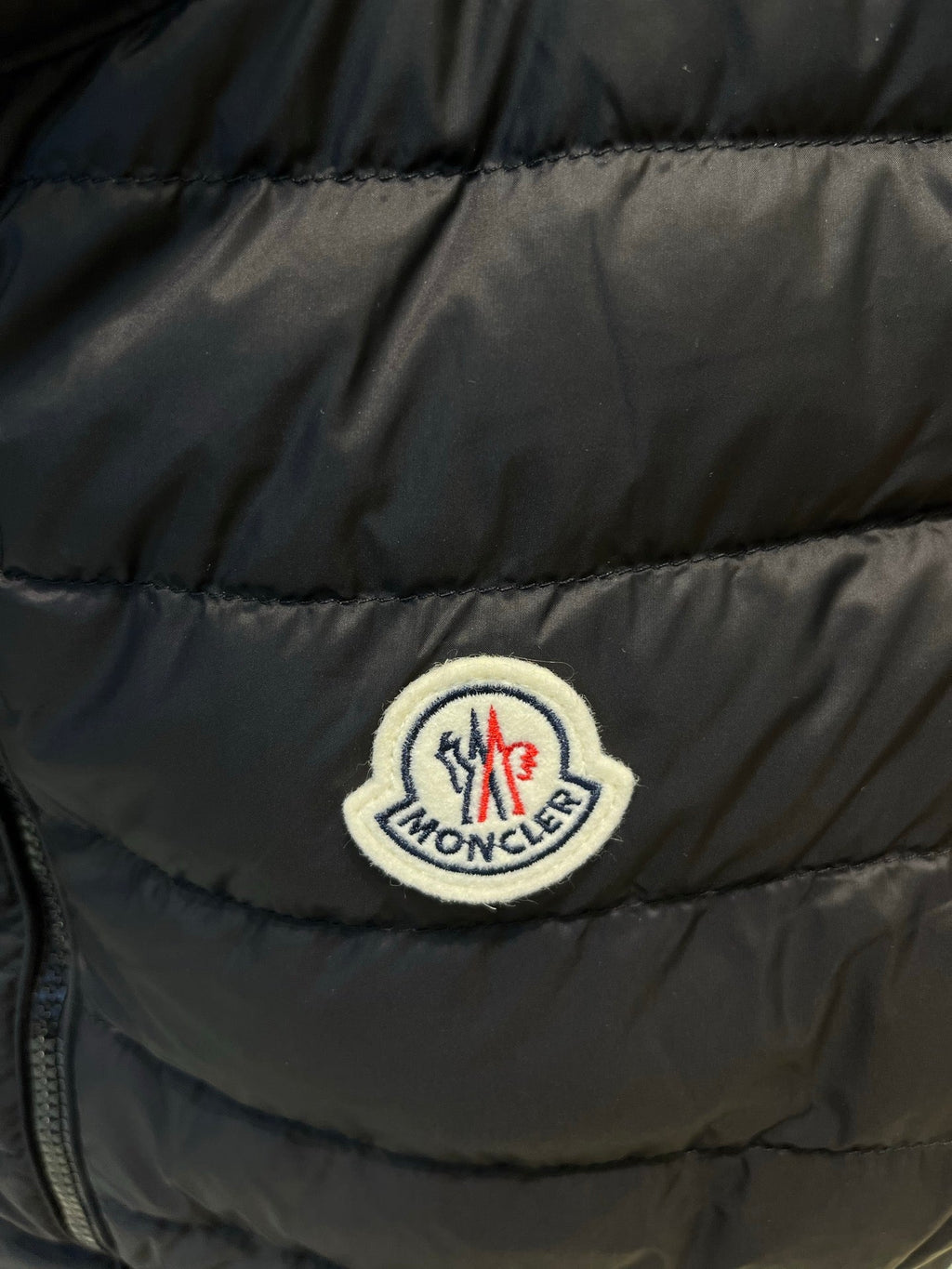 MONCLER 25S DOWN VEST IN BLACK 008