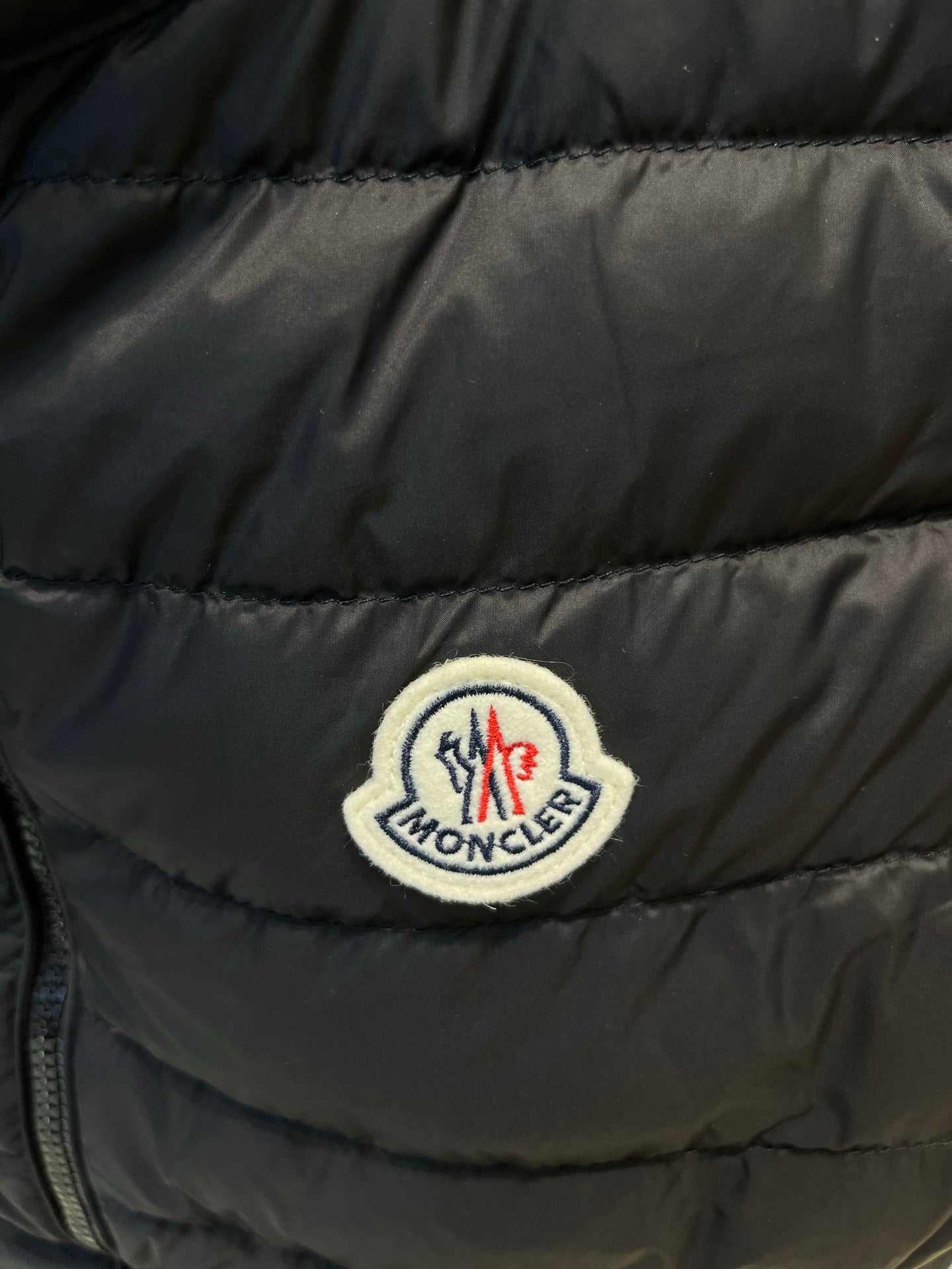 MONCLER 25S DOWN VEST IN BLACK 008