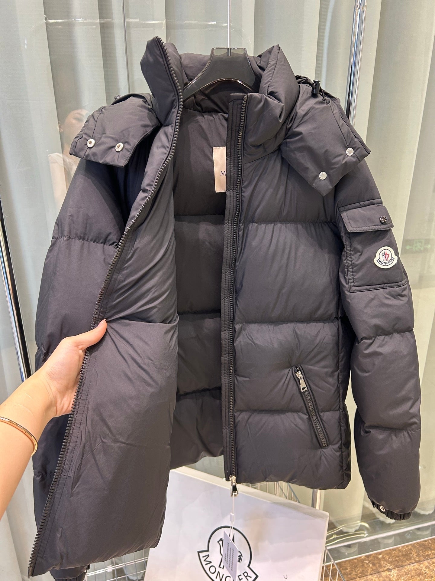 MONCLER 25S PUFFER JACKET IN BLACK 011