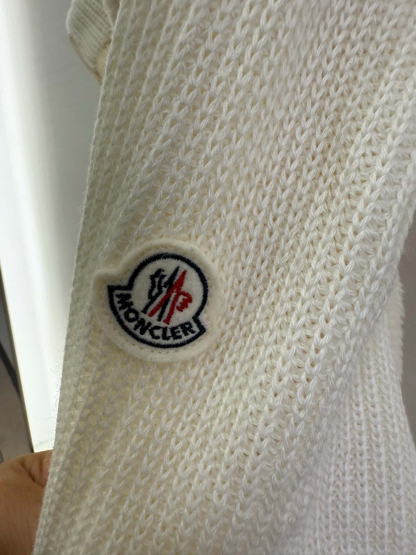 MONCLER 25S WOOL CARDIGAN IN WHITE 068