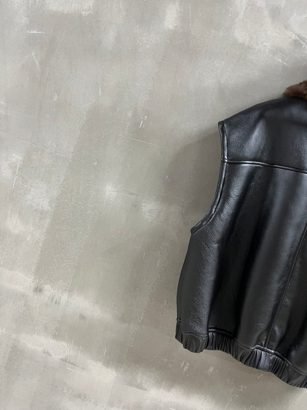 YSL 25S LEATHER VEST STYLE 144