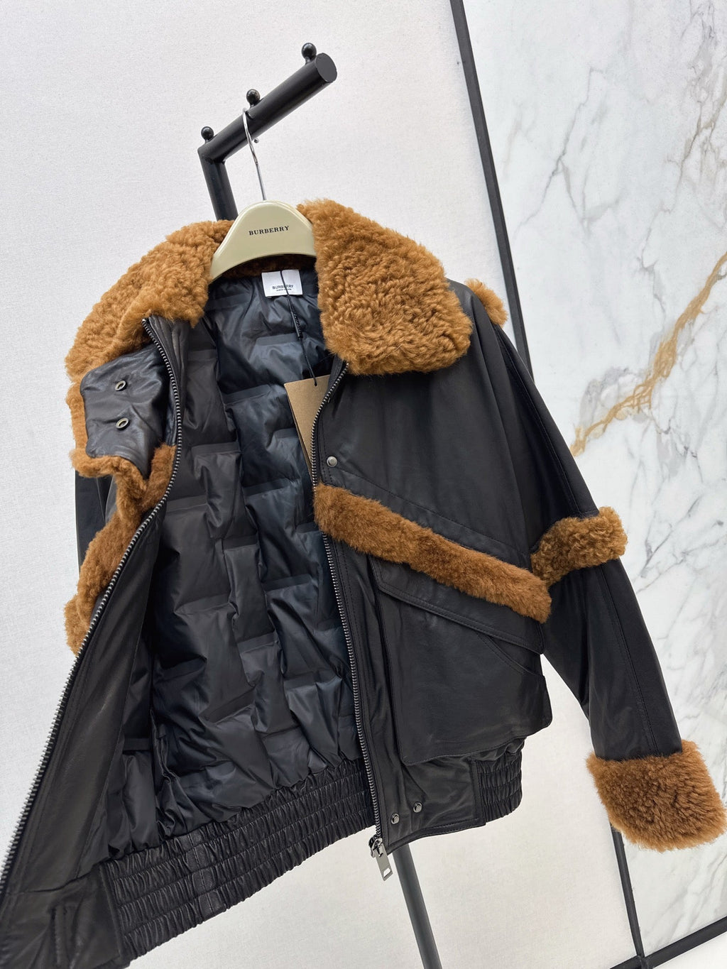 BURBERRY 25S BOMBER JACKET 072