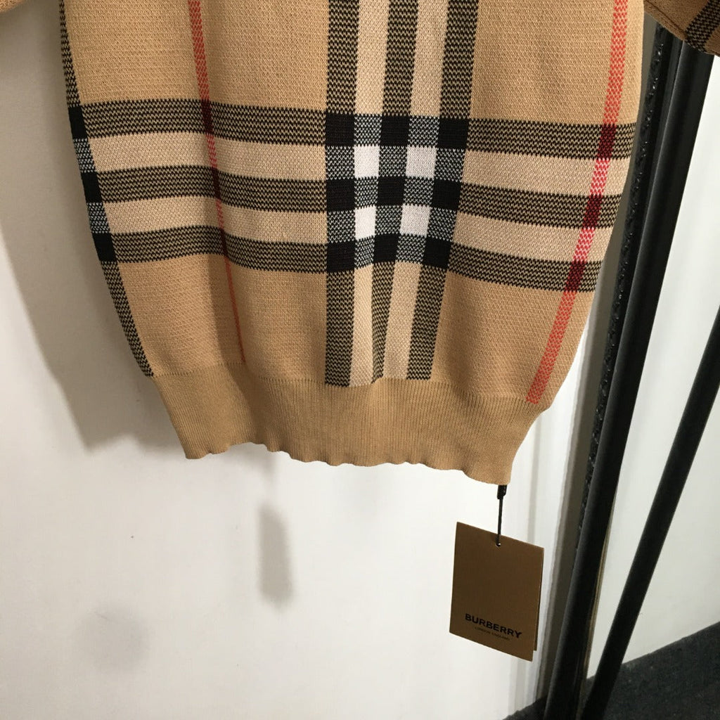 BURBERRY 25S TOP AND SKIRT SET 335