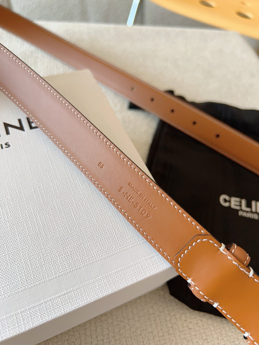 CELINE BELT 25MM TRIOMPHE LOGO CUT-OUT IN BROWN SMOOTH CALFSKIN WITH GOLD BUCKLE